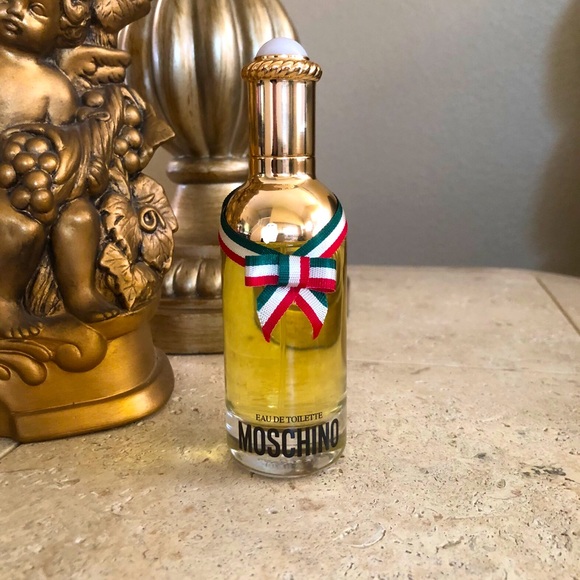Moschino Moschino Perfume - Picture 1 of 4
